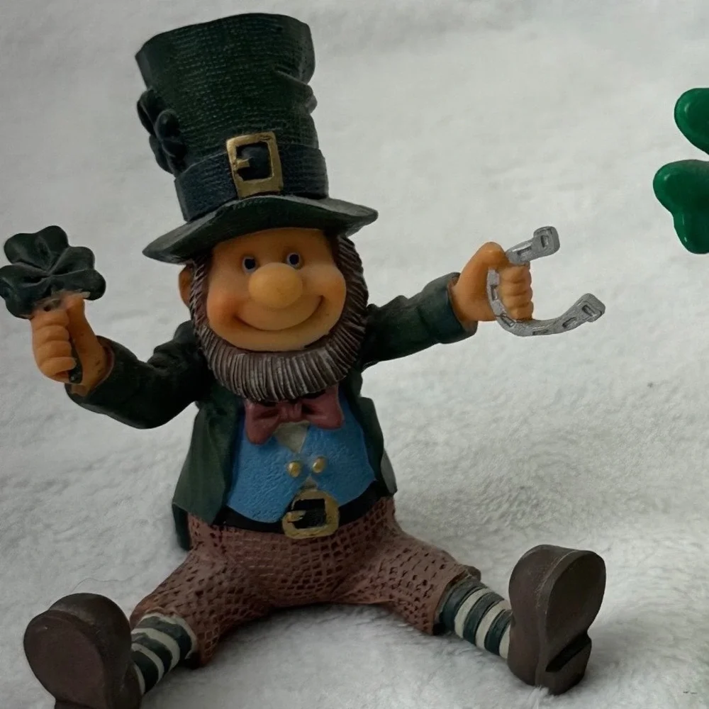 Leprechaun Figurine Set 2pc Green St Patricks Day Excellent‎ Lucky Decor China